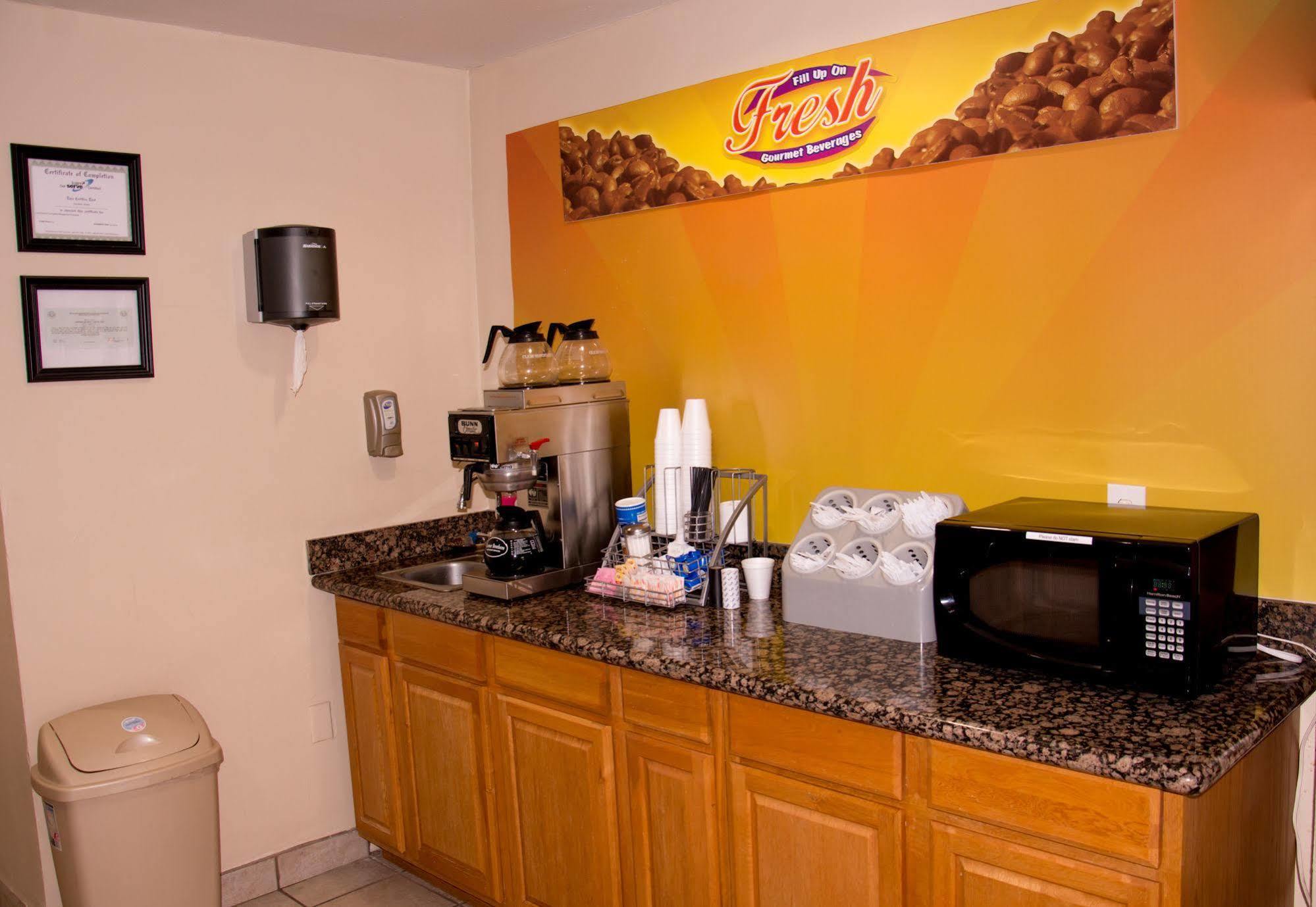 Red Roof Inn Buffalo, Tx מראה חיצוני תמונה