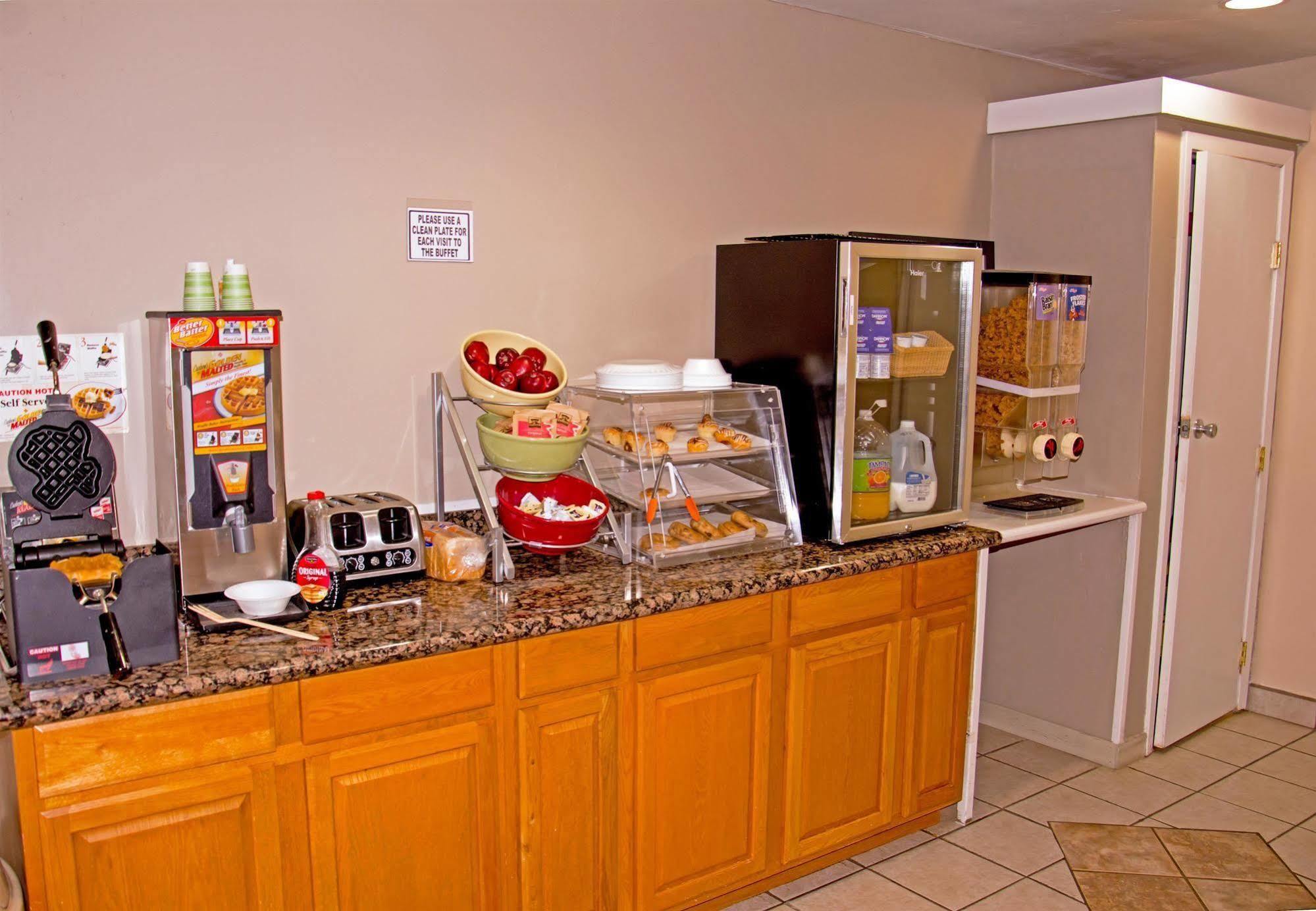 Red Roof Inn Buffalo, Tx מראה חיצוני תמונה